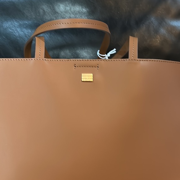 🔥🔥🔥NEW Frame Le Signature Leather Tote - Picture 8 of 15